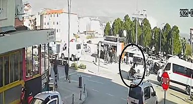 Motorlu bisiklet ile cenaze aracı çarpıştı: 2 yaralı