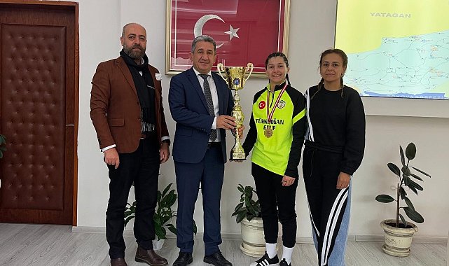 Muğla Sessizler Kadın Futsal Takımı şampiyon oldu