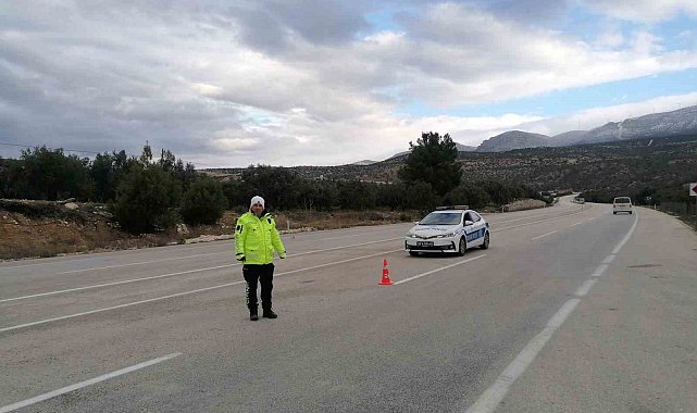 Mut Sertavul Geçidinde zincirsiz araçlara izin verilmiyor