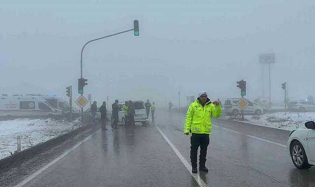 Nevşehir'de yoğun sis kazaya neden oldu: 4 yaralı