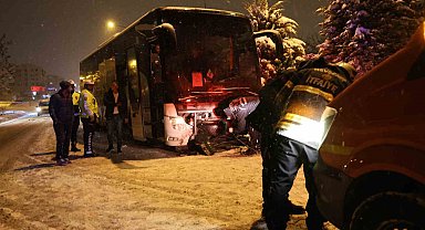 Nevşehir'de yolcu otobüsü ile otomobil çarpıştı