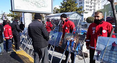Niğde'de deprem farkındalık fotoğraf sergisi açıldı, açılan stantta bilgilendirme yapıldı