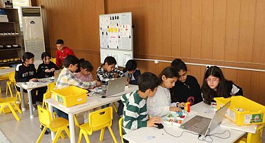 Nizip Bilim Merkezi'nde çocuklar geleceğe umutla bakıyor