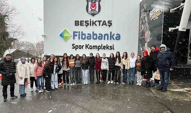 Osmanelispor Voleybol Takımı oyuncuları İstanbul'da unutulmaz bir gün geçirdi