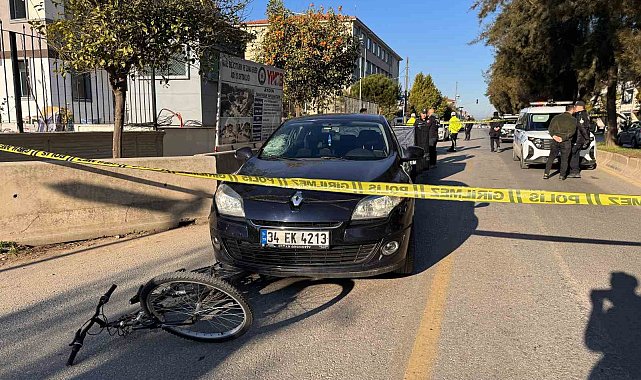 Otomobilin çarptığı bisikletli hayatını kaybetti