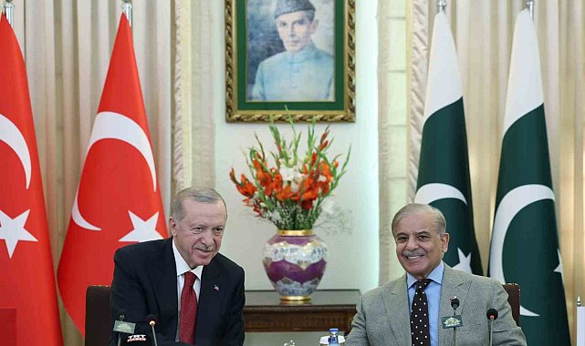 Pakistan Başbakanı Şerif: "Türkiye, dünya çapında en hızlı büyüyen ülkelerin başında geliyor"