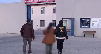 Para ve altın çalan 2 kadından biri tutuklandı