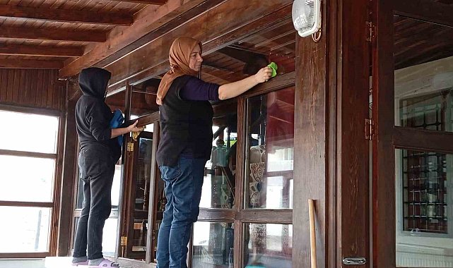 Pazaryeri'nde camilerde temizlik yapıldı