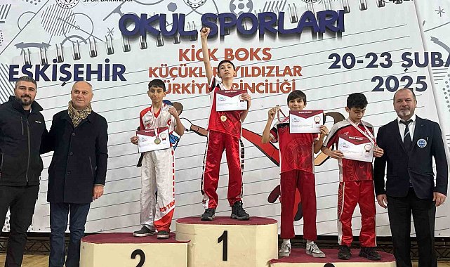 Pazaryerili kick boksçular Türkiye Şampiyonasından büyük başarı ile döndü