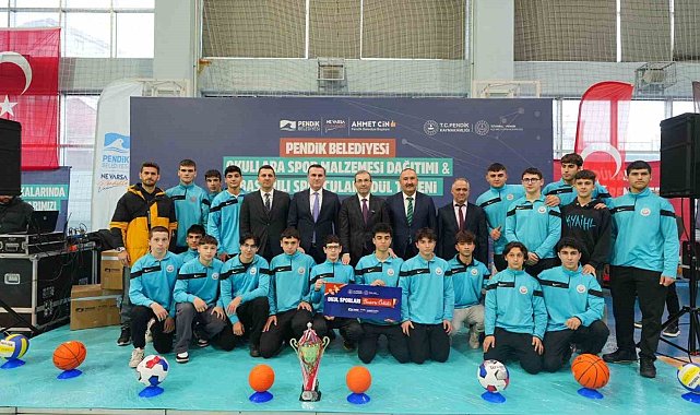 Pendik'te spora büyük destek: 172 okula 5 milyonluk yardım