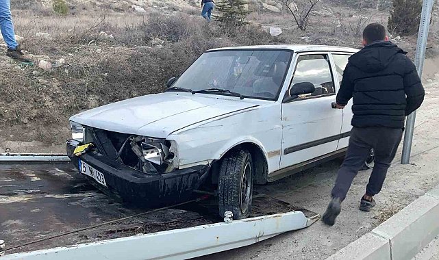 Polisleri peşine takıp 15 kilometre kaçtı, kaza yapınca yakalandı