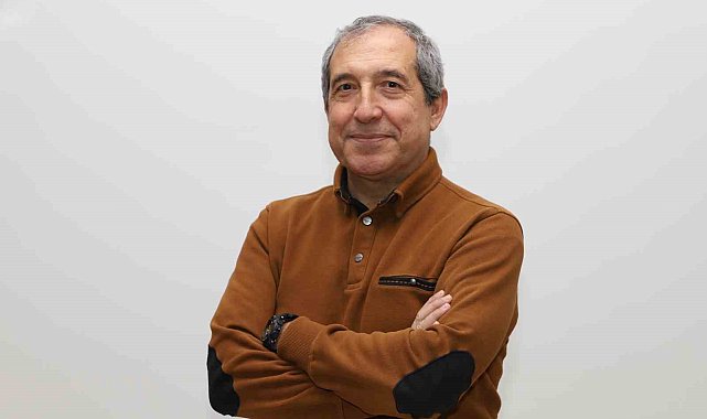 Prof. Dr. İsmail Melih Baş: "Özel günler tüketimi kışkırtıyor"