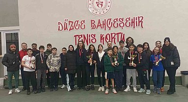 Raketin şampiyonları belli oldu