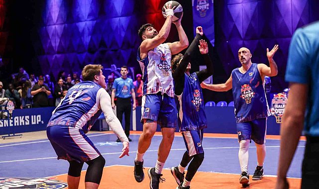 Red Bull Half Court'ta şampiyon takım kupasını Nigel Hayes-Davis'ten aldı