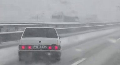 Sabiha Gökçen Havalimanı yolunda kaza: Kayan araç demir bariyerlere çarptı