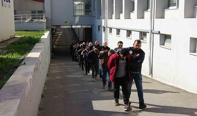 Şafak operasyonuyla yakalanan 30 torbacı tutuklandı