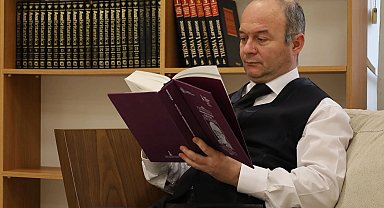 Sakaryalı sanatçıdan geçmişi geleceğe bağlayan yapıt