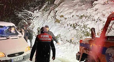 Samsun'da karda araçlarıyla mahsur kalanların imdadına TAKE yetişti