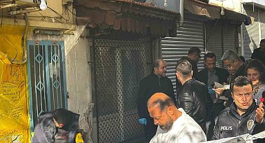 Sandalyede oturur halde ölü bulunan şahsın kimliği belli oldu