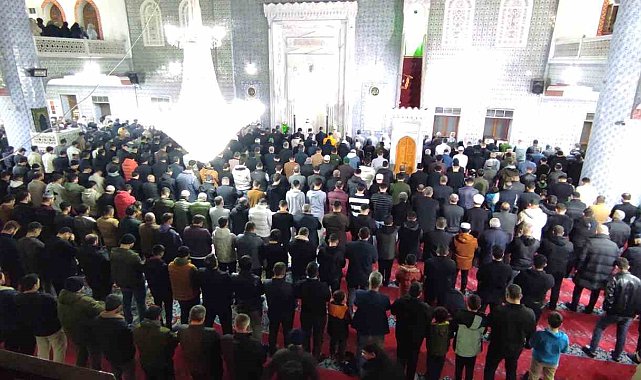 Şanlıurfa'da ilk teravih namazı kılındı