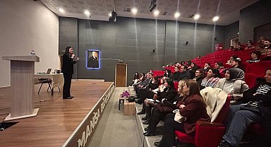 Sarıgöl'de velilere "Akran zorbalığına karşı durmak" semineri düzenlendi