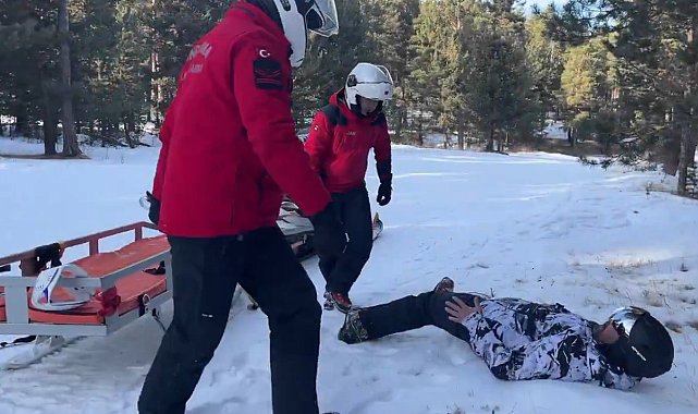 Sarıkamış'ta JAK'tan yaralı kurtarma tatbikatı