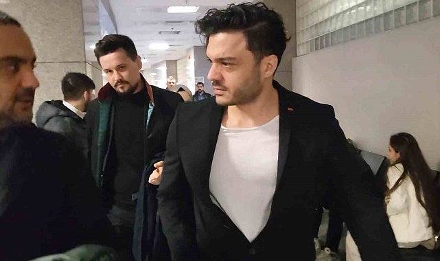 Şarkıcı İlyas Yalçıntaş'a 'hakaret' suçundan 3 bin 750 lira adli para cezası