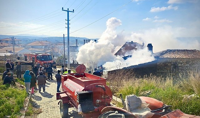 Seferihisar'daki yangın, itfaiye ve mahallelinin yardımlaşmasıyla söndürüldü