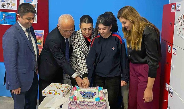 Şehit kızına doğum günü sürprizi