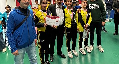 Şehit Recep İnce Ortaokulu dart takımı Türkiye finallerinde