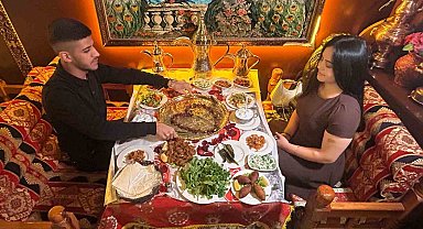 Sevgiliye çiçek yerine ciğer kebap