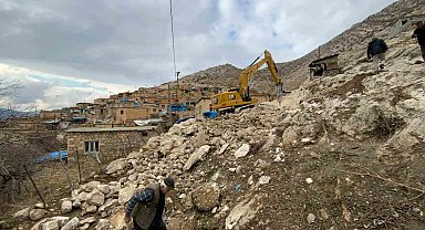 Siirt'te 30 yıl sonra o köye mahalle yolu yapılıyor