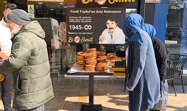 Simitçi Ferdi adını aldığı Ferdi Tayfur için binlerce kişiye hayır dağıttı