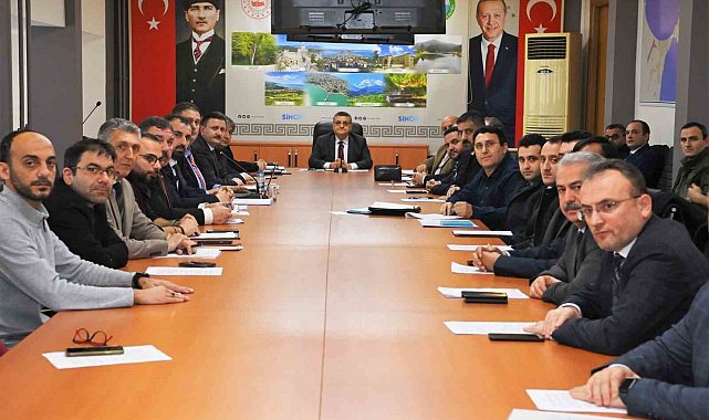 Sinop Valisi'nden belediyelere uyarı: "Sokak hayvanları belediyelerin barınaklarında olmalı"
