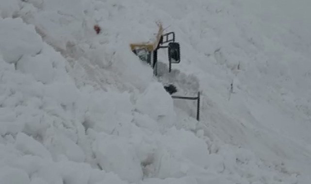 Şırnak'ta iki günde ikinci çığ düştü: Askeri personel, operatörü kurtardı
