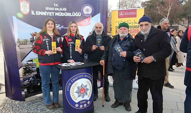 Sivas'ta 'Kadına El Kalkamaz' ve KADES broşürleri dağıtıldı