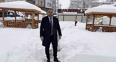 Sivas'ta kar kalınlığı yer yer 1 metreyi aştı