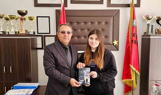 Sökeli lise öğrencisi Ekizoğlu, ilk kitabını yayınladı