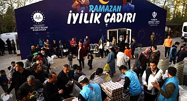 TDV deprem bölgesinde 2 yılda 16 milyonun üzerinde depremzedeye yardım ulaştırdı