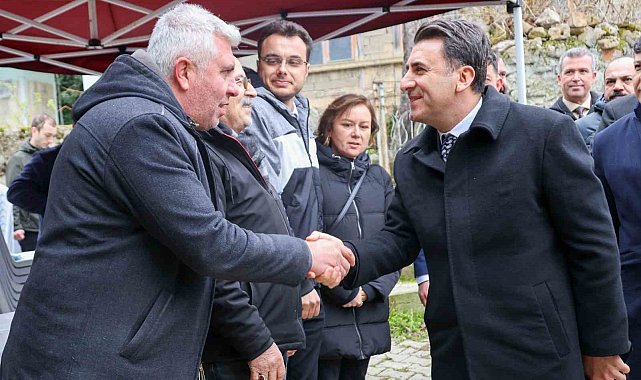 Tek tek vatandaşların talepleri dinlendi