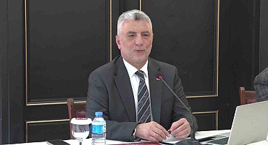 Ticaret Bakanı Bolat: "28 Şubat günlerini hatırlatan bir çıkış"