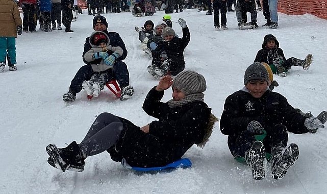 Tokat'ta kızağını alan yaylaya koştu