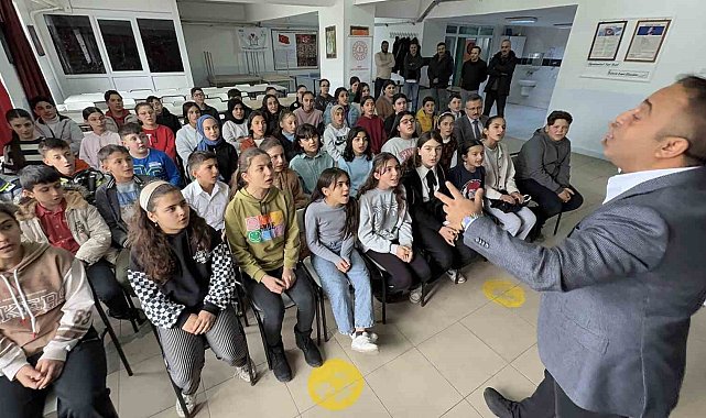 Tokat'ta köy okulu öğrencileri müzik ile dünya kültürlerini keşfediyor