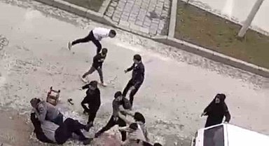 Tokat'ta sopalı tabureli kavga kamerada