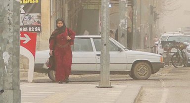 Toz bulutu Şanlıurfa'yı esir aldı