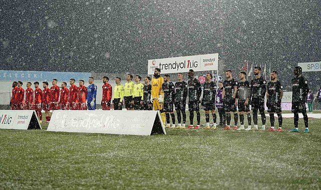 Trendyol 1. Lig: Ümraniyespor: 0 - Sakaryaspor: 0