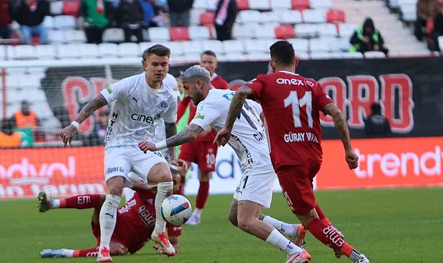 Trendyol Süper Lig: Antalyaspor: 2 - Kasımpaşa: 1