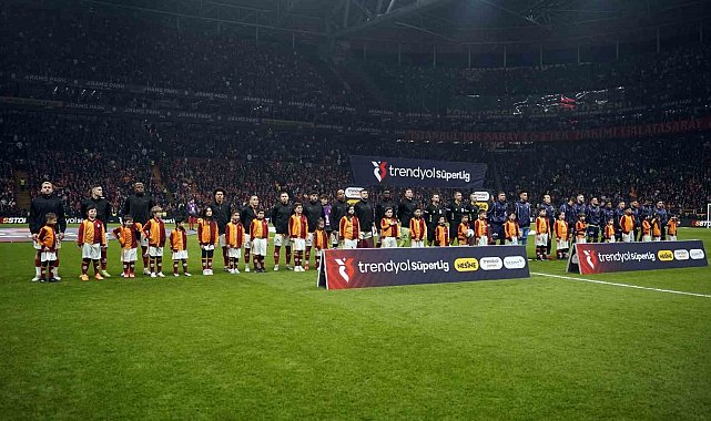 Trendyol Süper Lig: Galatasaray: 0 - Fenerbahçe: 0