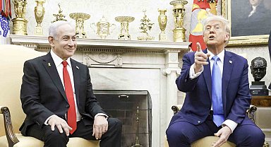 Trump: "İsrail, bugün tüm esirlerin serbest bırakılması için konulan son tarih hakkında karar vermek zorunda kalacak"
