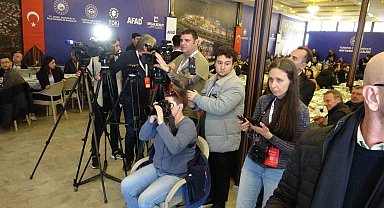 Ulusal ve uluslararası basın mensupları deprem bölgesi Adıyaman'da